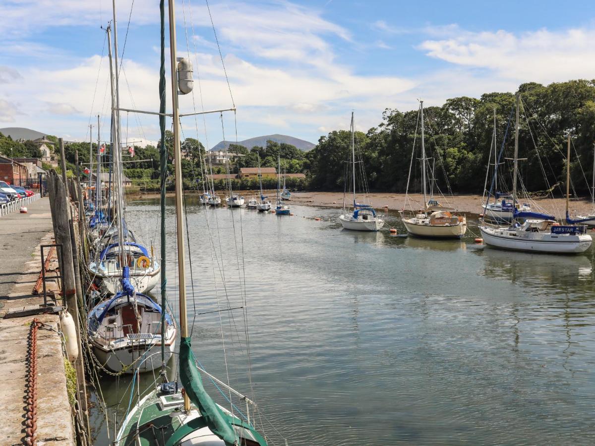 Llety Pen Deitsh 1 Leilighet Caernarfon Eksteriør bilde